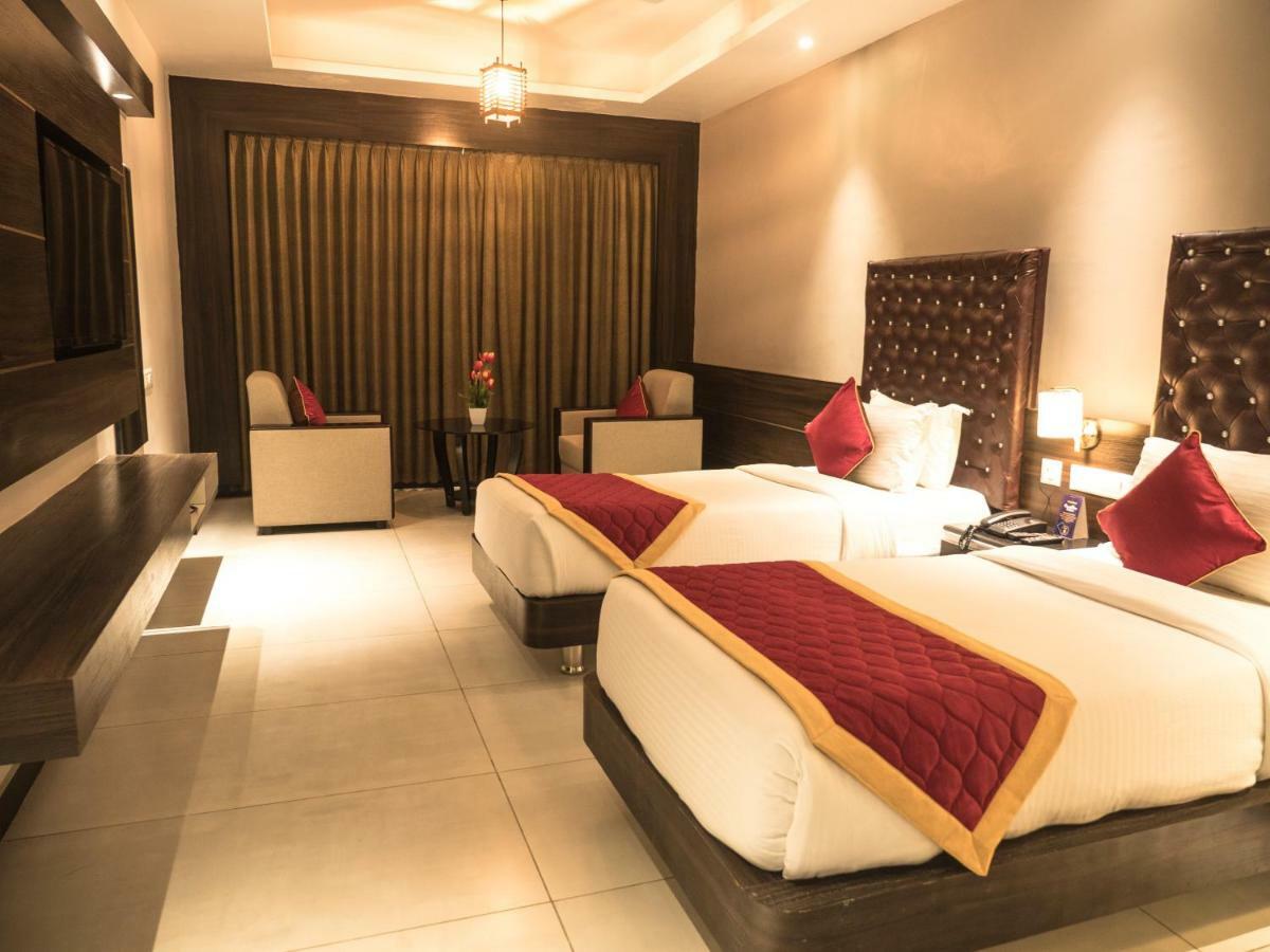 Hotel Mary Land Velankanni Nagappattinam Room photo